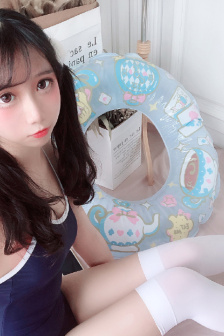 男生第一次吃我胸头